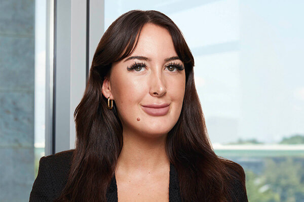 Linda Elfie Wolf-Anwalt-Rechtsanwalt-Kanzlei-MTR Legal Rechtsanwälte