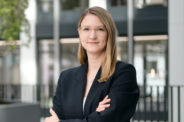 Luisa Lankes-Brinkmann-Anwalt-Rechtsanwalt-Kanzlei-MTR Legal Rechtsanwälte