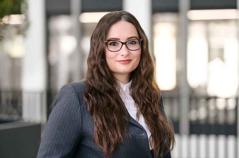 Hasret Alp-Anwalt-Rechtsanwalt-Kanzlei-MTR Legal Rechtsanwälte